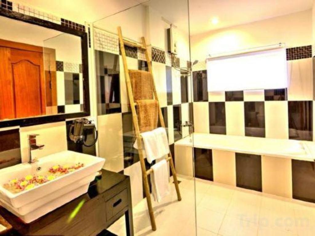 ลา เรสซิเดนซ์ บลอง ดังกอร์ Hotel เสียมราฐ ภายนอก รูปภาพ